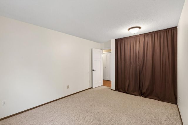 4624 Cedar Lake Road S 3, Saint Louis Park, MN 55416