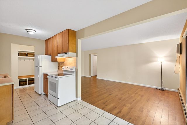 4624 Cedar Lake Road S 3, Saint Louis Park, MN 55416