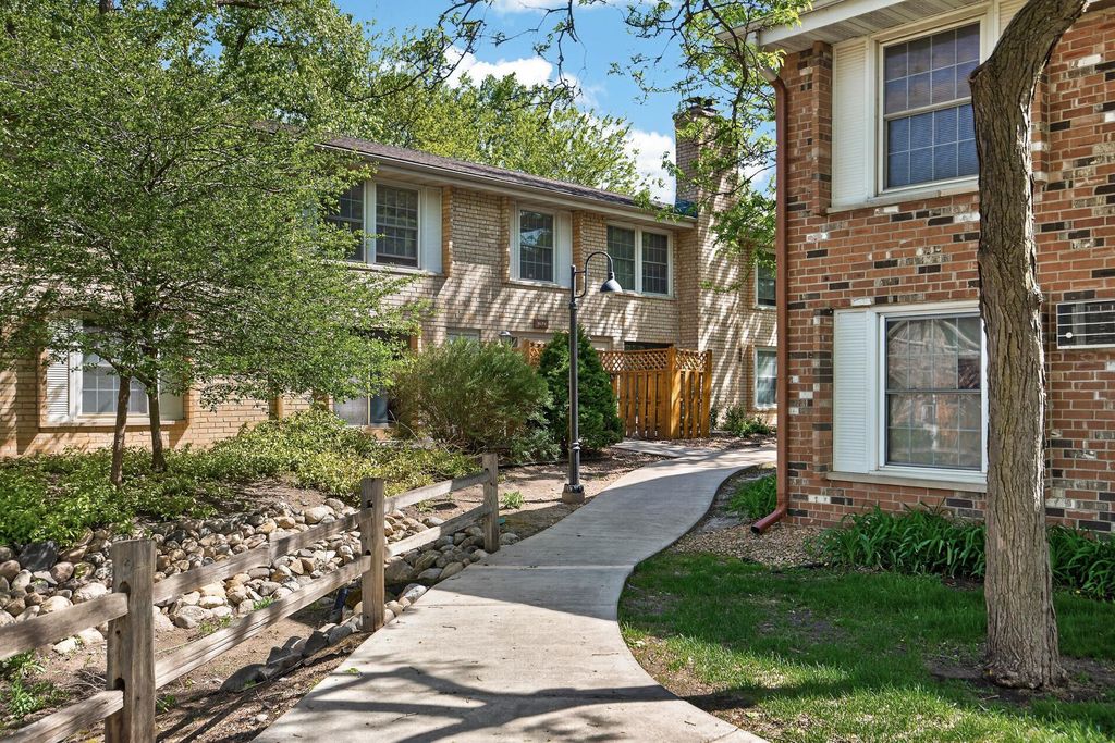 4624 Cedar Lake Road S 3, Saint Louis Park, MN 55416