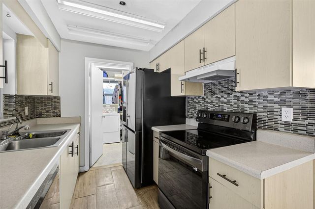 4838 WEST DRIVE, Fort Myers, FL 33907