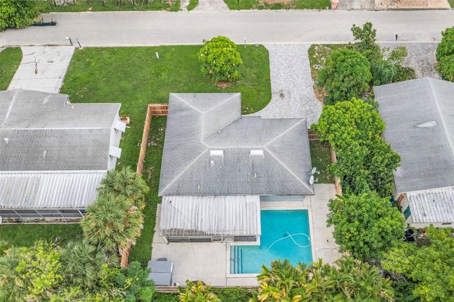 4838 WEST DRIVE, Fort Myers, FL 33907