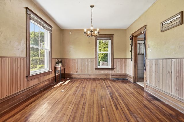 702 North Avenue, Waukegan, IL 60085