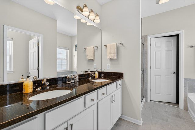 429 Fairway Lane, Sycamore, IL 60178