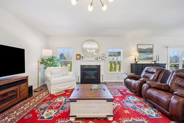 429 Fairway Lane, Sycamore, IL 60178