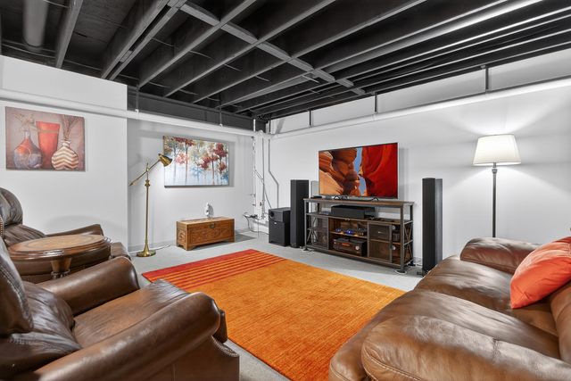 429 Fairway Lane, Sycamore, IL 60178