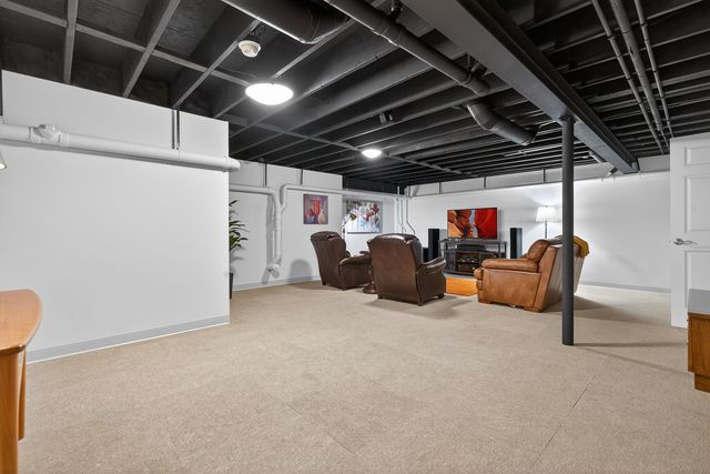 429 Fairway Lane, Sycamore, IL 60178