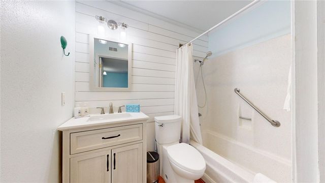 15005 Windward Dr 207, Corpus Christi, TX 78418