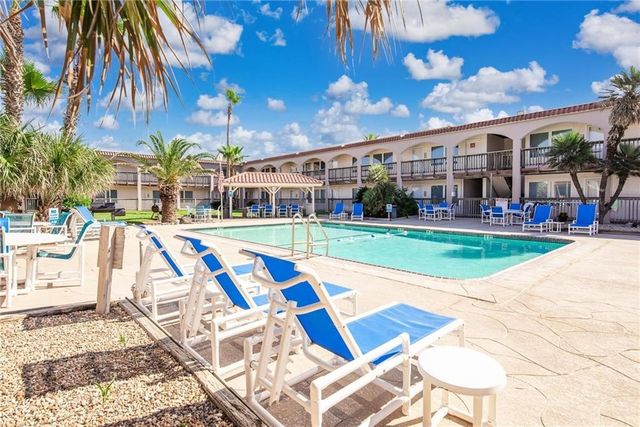 15005 Windward Dr 207, Corpus Christi, TX 78418