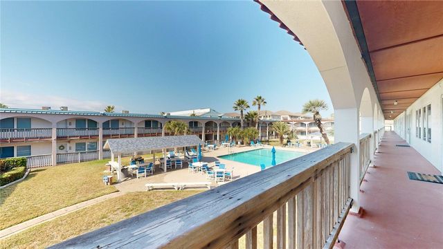 15005 Windward Dr 207, Corpus Christi, TX 78418