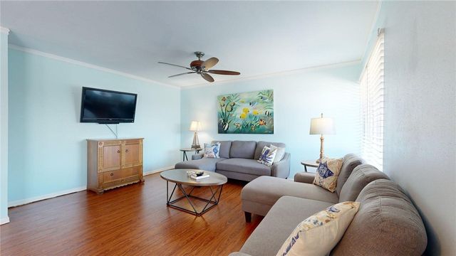 15005 Windward Dr 207, Corpus Christi, TX 78418