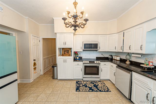7749 Halcyon Forest Trail, Montgomery, AL 36117
