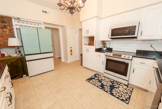 7749 Halcyon Forest Trail, Montgomery, AL 36117