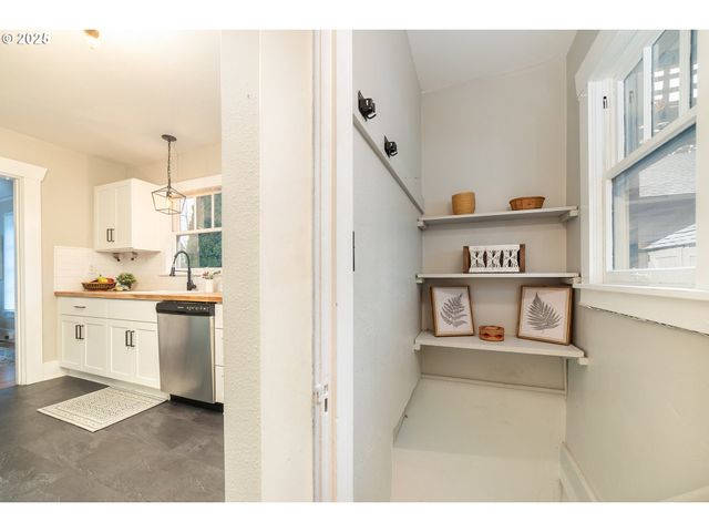 3506 Ne 78TH Ave, Portland, OR 97213