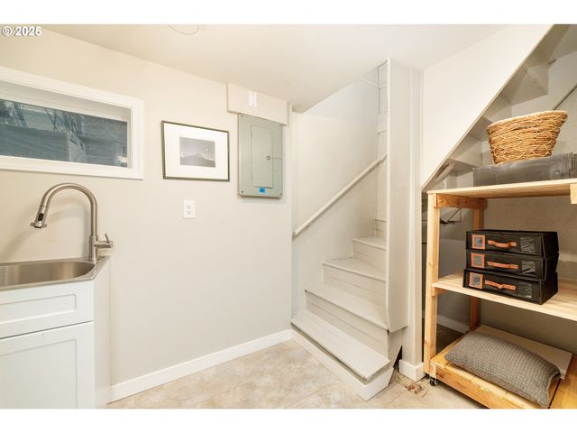 3506 Ne 78TH Ave, Portland, OR 97213