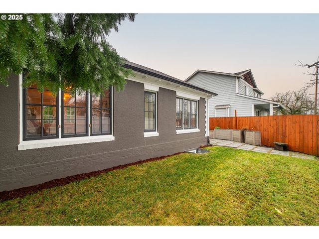 3506 Ne 78TH Ave, Portland, OR 97213