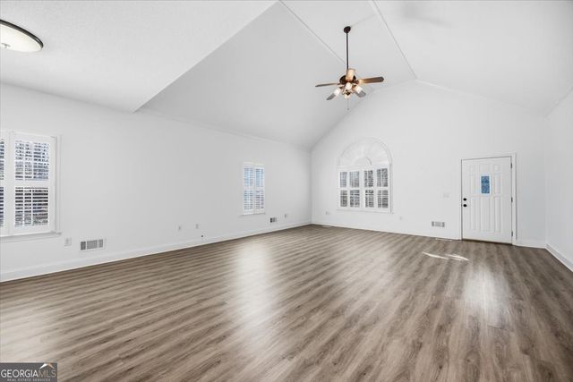 122 Oak Drive, Gray, GA 31032