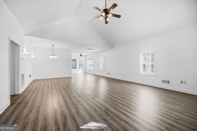 122 Oak Drive, Gray, GA 31032