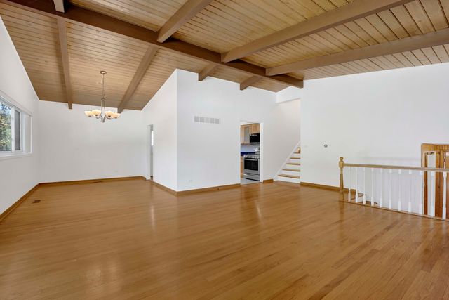 9138 Four Winds Way, Skokie, IL 60076