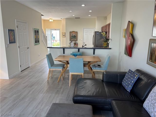 8451 Village Edge CIR 3, Fort Myers, FL 33919