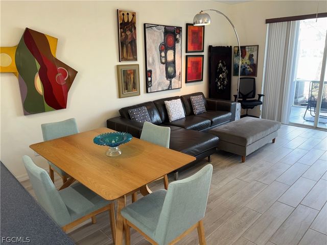 8451 Village Edge CIR 3, Fort Myers, FL 33919