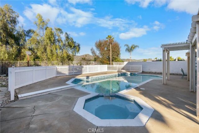 13190 Lone Stallion Lane, Corona, CA 92883