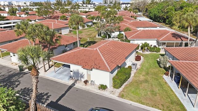 165 VISTA HERMOSA CIRCLE 24A, Sarasota, FL 34242