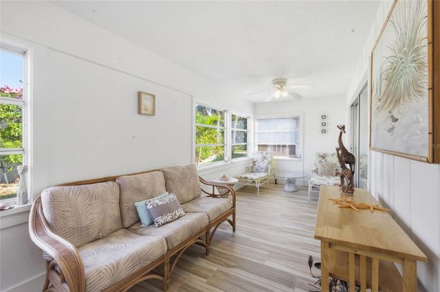 165 VISTA HERMOSA CIRCLE 24A, Sarasota, FL 34242