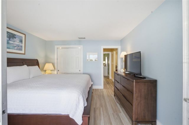 165 VISTA HERMOSA CIRCLE 24A, Sarasota, FL 34242