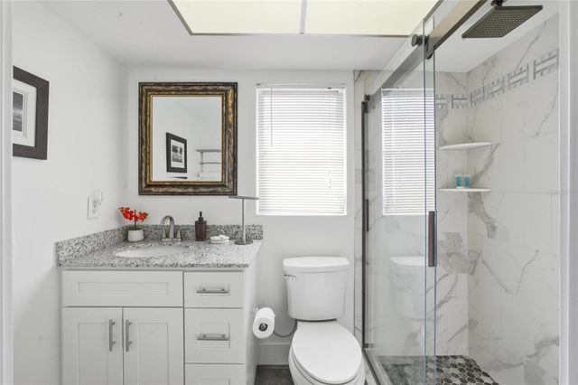 165 VISTA HERMOSA CIRCLE 24A, Sarasota, FL 34242