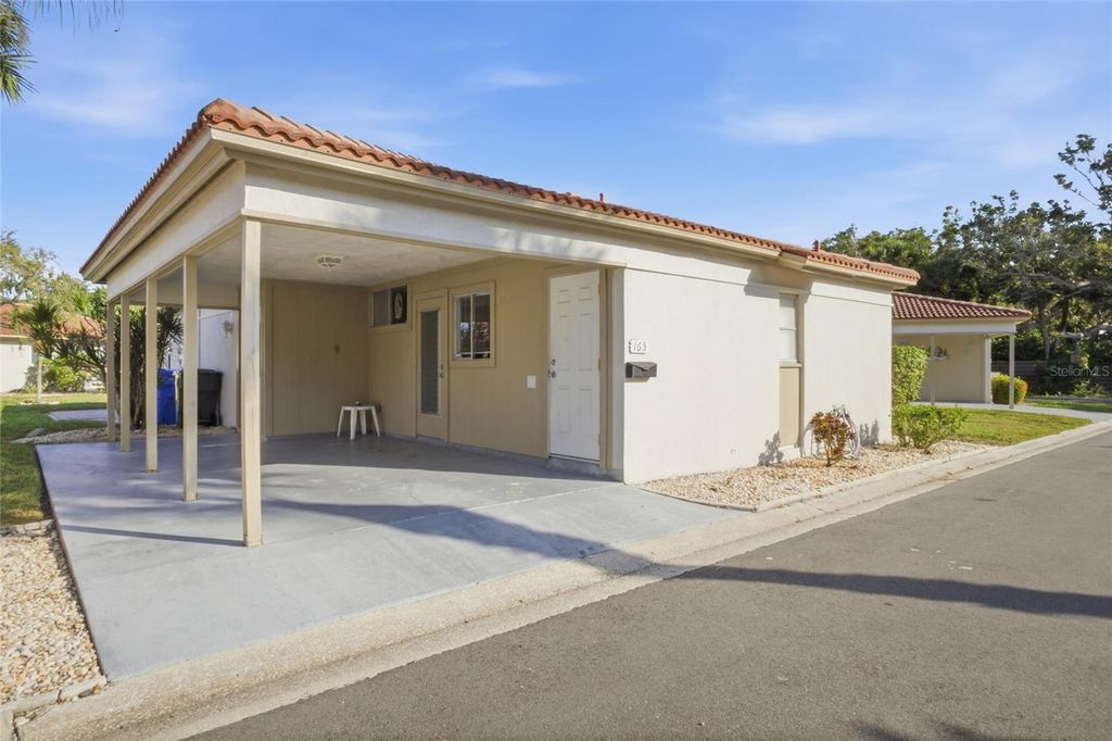 165 VISTA HERMOSA CIRCLE 24A, Sarasota, FL 34242