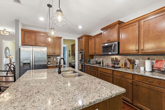 122 Saltville Ct, Smyrna, TN 37167
