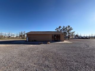 621 West Mesquite Avenue, Pahrump, NV 89060