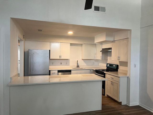 1904 Jupiter Road 1906, Plano, TX 75074
