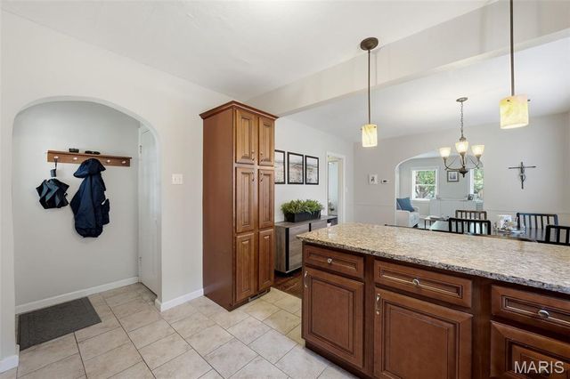 1114 Childress Avenue, St Louis, MO 63139
