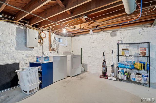 1114 Childress Avenue, St Louis, MO 63139