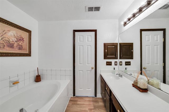 2710 Millers Falls Court, Richmond, TX 77406