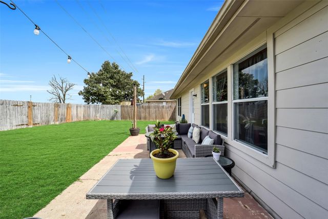 2710 Millers Falls Court, Richmond, TX 77406