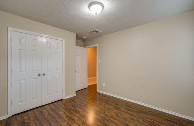 175 N Vesper Bend Circle, The Woodlands, TX 77382