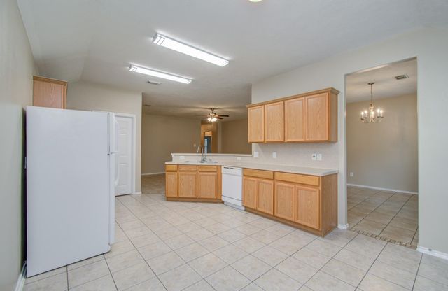 175 N Vesper Bend Circle, The Woodlands, TX 77382