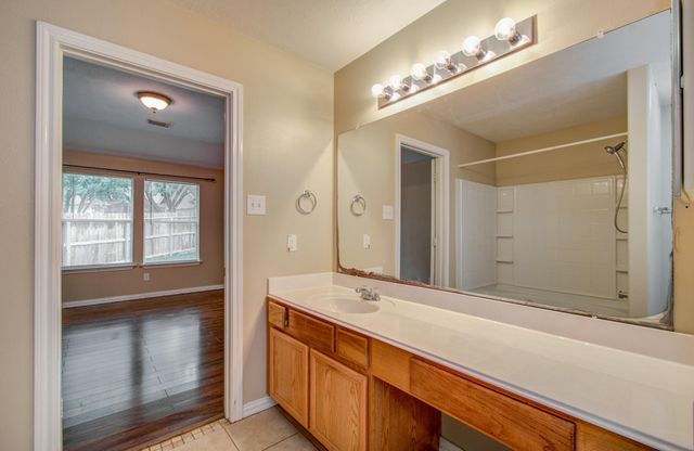 175 N Vesper Bend Circle, The Woodlands, TX 77382
