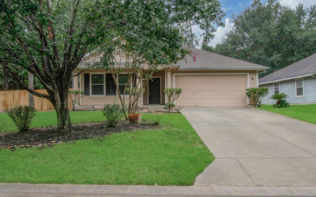 175 N Vesper Bend Circle, The Woodlands, TX 77382
