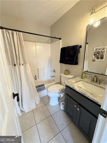 716 Manor Way, Cartersville, GA 30120