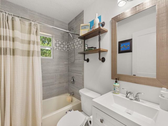 615 19th Street SW, Vero Beach, FL 32962