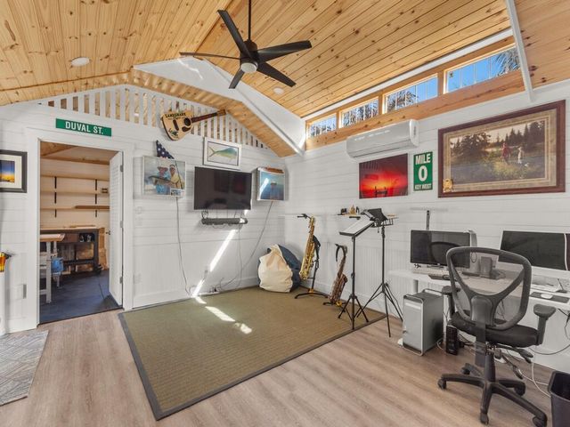 615 19th Street SW, Vero Beach, FL 32962