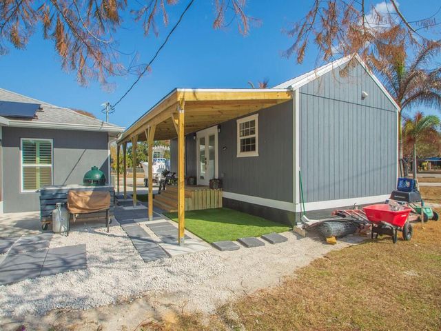 615 19th Street SW, Vero Beach, FL 32962