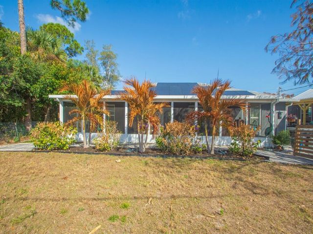 615 19th Street SW, Vero Beach, FL 32962