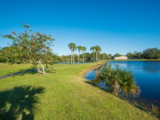 615 19th Street SW, Vero Beach, FL 32962