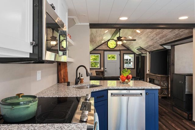 6013 South Court, Mcfarland, WI 53558