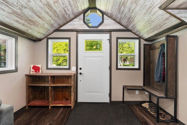 6013 South Court, Mcfarland, WI 53558