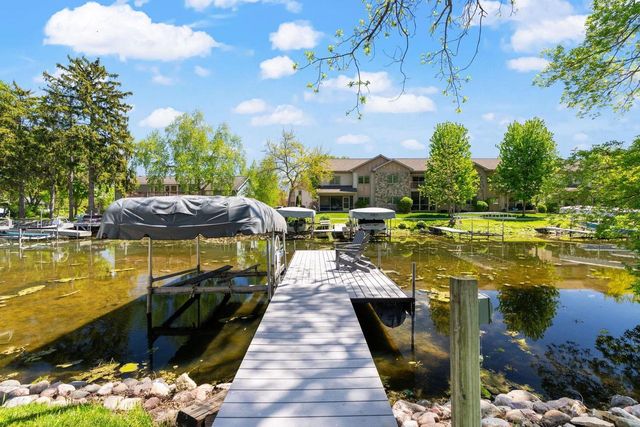 6013 South Court, Mcfarland, WI 53558